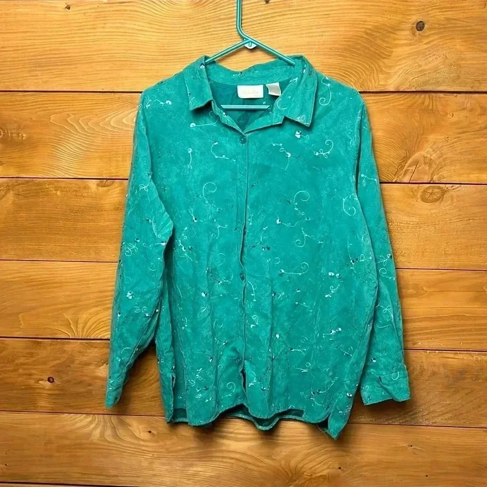 Studio Works Women button down soft top 2X Polyester embroidered business casual